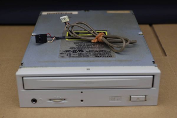 VV3#全国配送600円 動作確認済み Mitsumi CRMC-FX140S2 Internal IDE CD-ROM IDE Drive 内蔵CD-ROMドライブ拍卖
