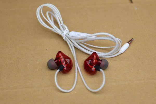 VV128#全国配送230円 動作確認済み イヤフォン イヤホン 有線 イヤモニ型 カナル型 レッド拍卖