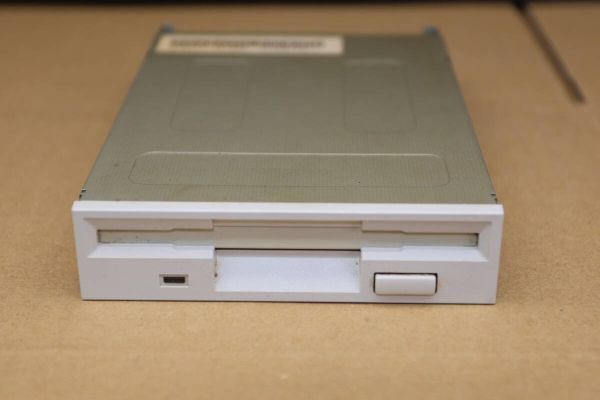 VV105# 動作品 MITSUMI D353T7 3.5インチ内蔵 FDD フロッピーディスクドライブ拍卖