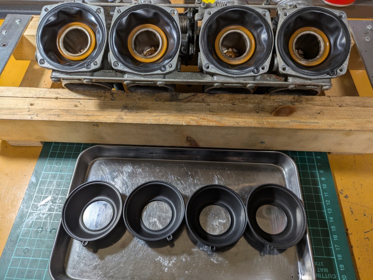 ホンダRC42 CB750VEキャブレター張替ダイヤフラム4枚セット ケイヒン リプロ品拍卖