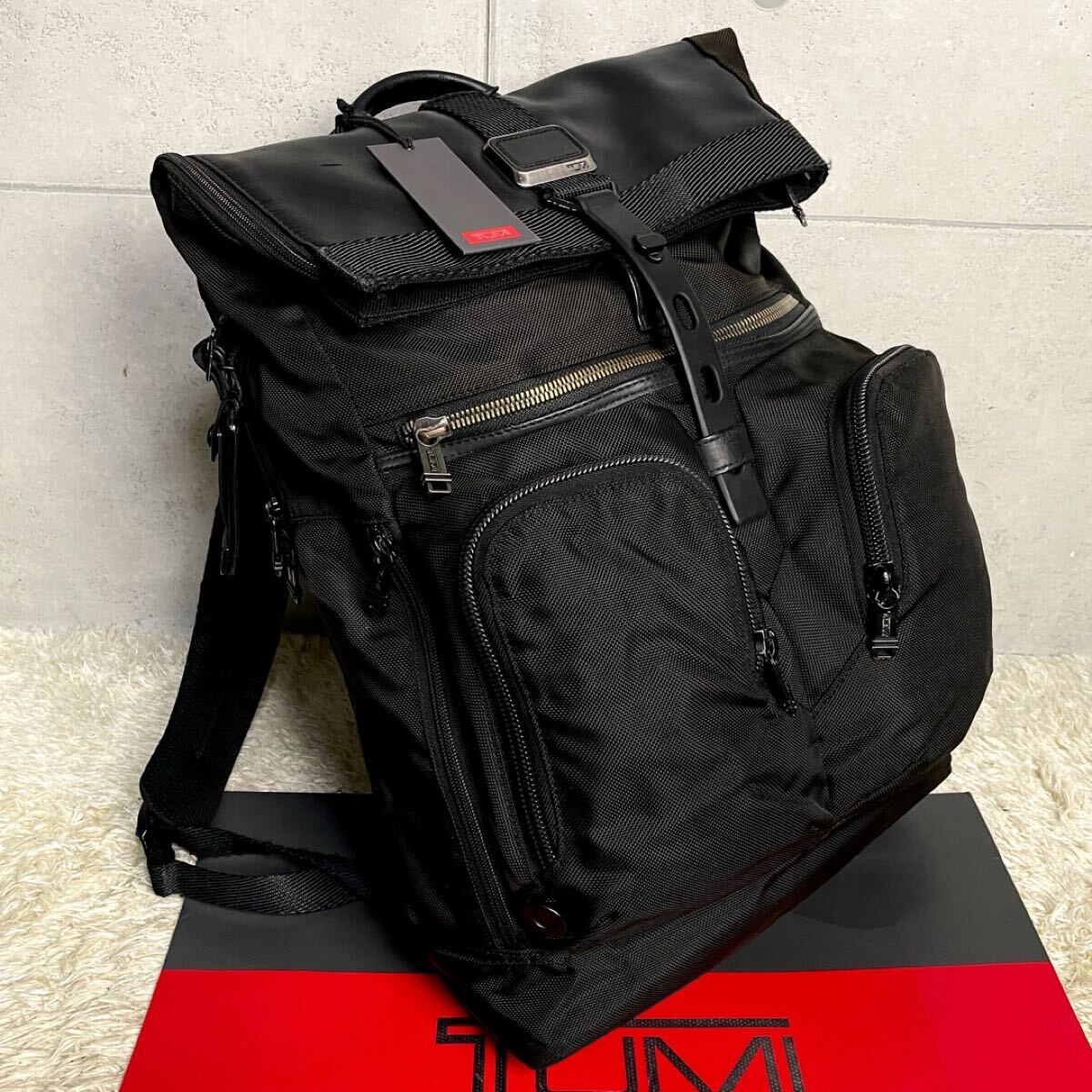 TUMI トゥミ ALPHA BRAVO LONDON ROLL TOP リュックサック メンズ ビジネスバッグ 本革+バリスティックナイロン A4+PC 大容量 通勤 旅行 黒拍卖