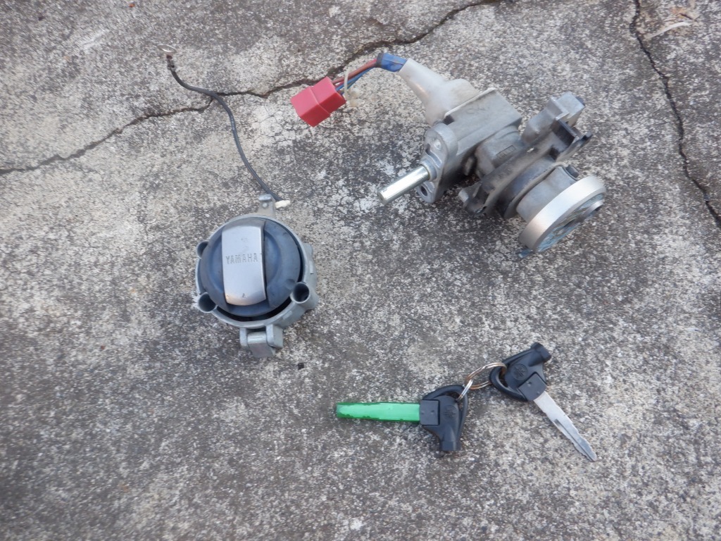 シグナス125X SE44J 純正キーセット メイン シャッター タンクキャップ スペアキー付き! QQ 国内 2型拍卖