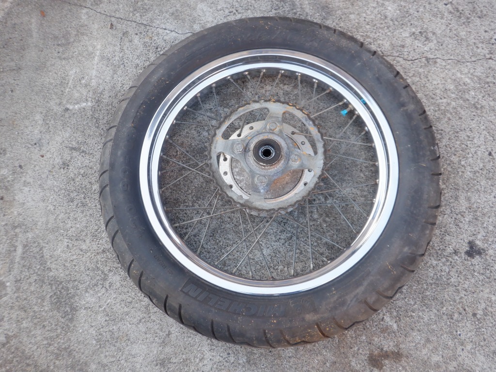 ST250 NJ4AA 純正リアホイール タイヤ山あり!ブレーキパネル・ハブ付き!リム綺麗め!拍卖