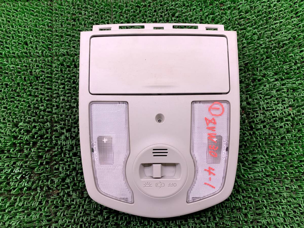 即決値段 Z4-1 トヨタ プリウス ZVW30 ルームランプ ルームライト 室内灯 マップランプ 室内ランプ 小物入れ 拍卖