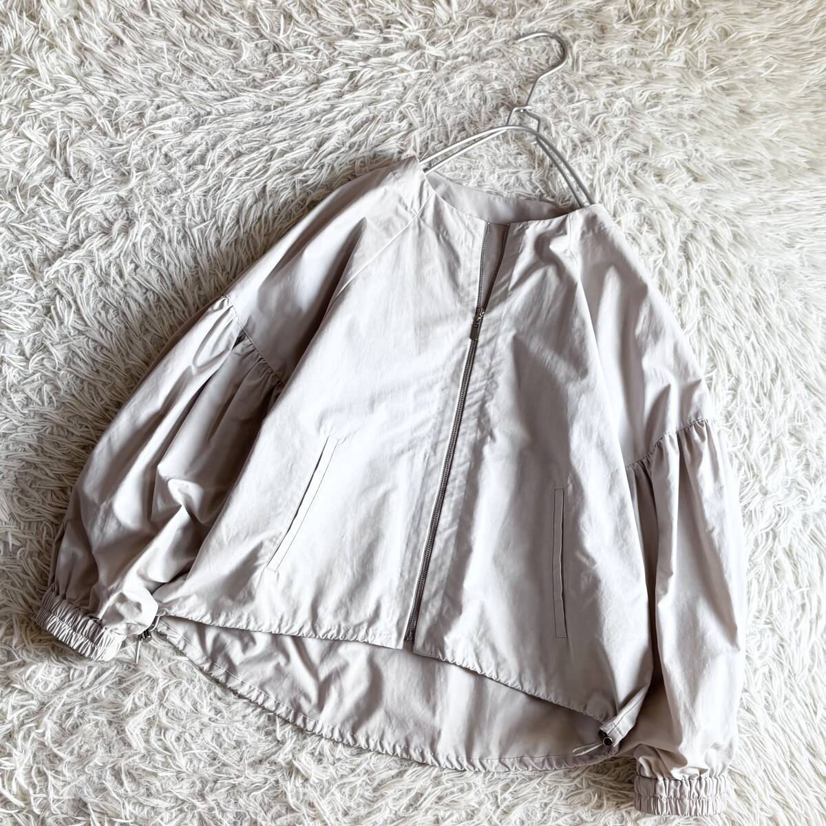 ② 極美品 日本製 ブルーベル NUS ヌース ボリュームスリーブ 軽量 ブルゾン アウター 38拍卖