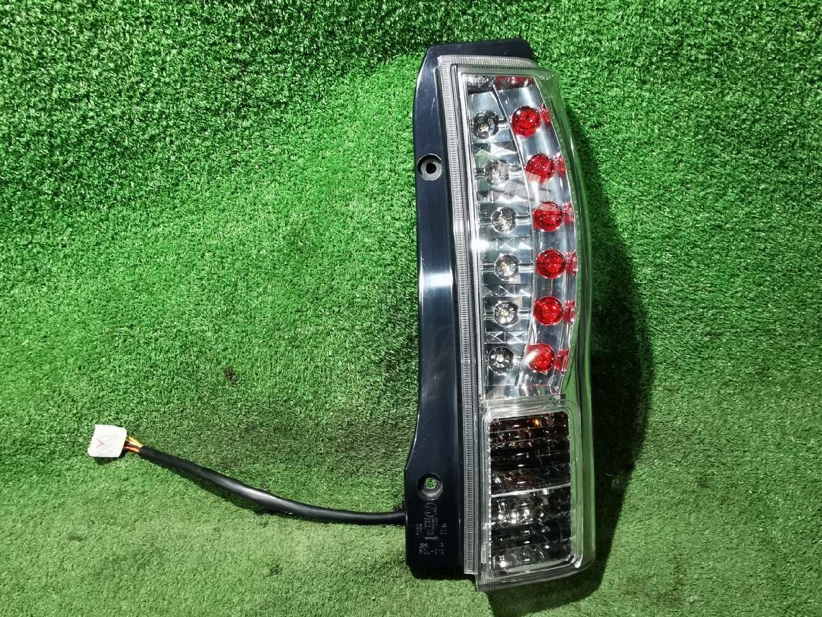 ☆☆H82W ekワゴン テールランプ 右 運転席側 クリア ② H92W オッティ拍卖