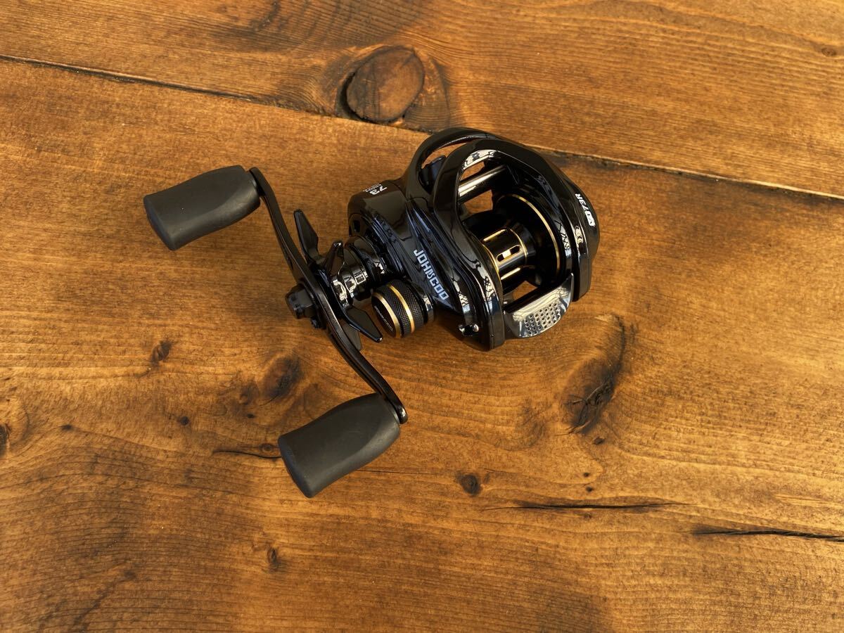 新品未使用 ベイトリール バス釣り 7.3:1 ゴールド×ブラック ハイギア レフトハンドル拍卖