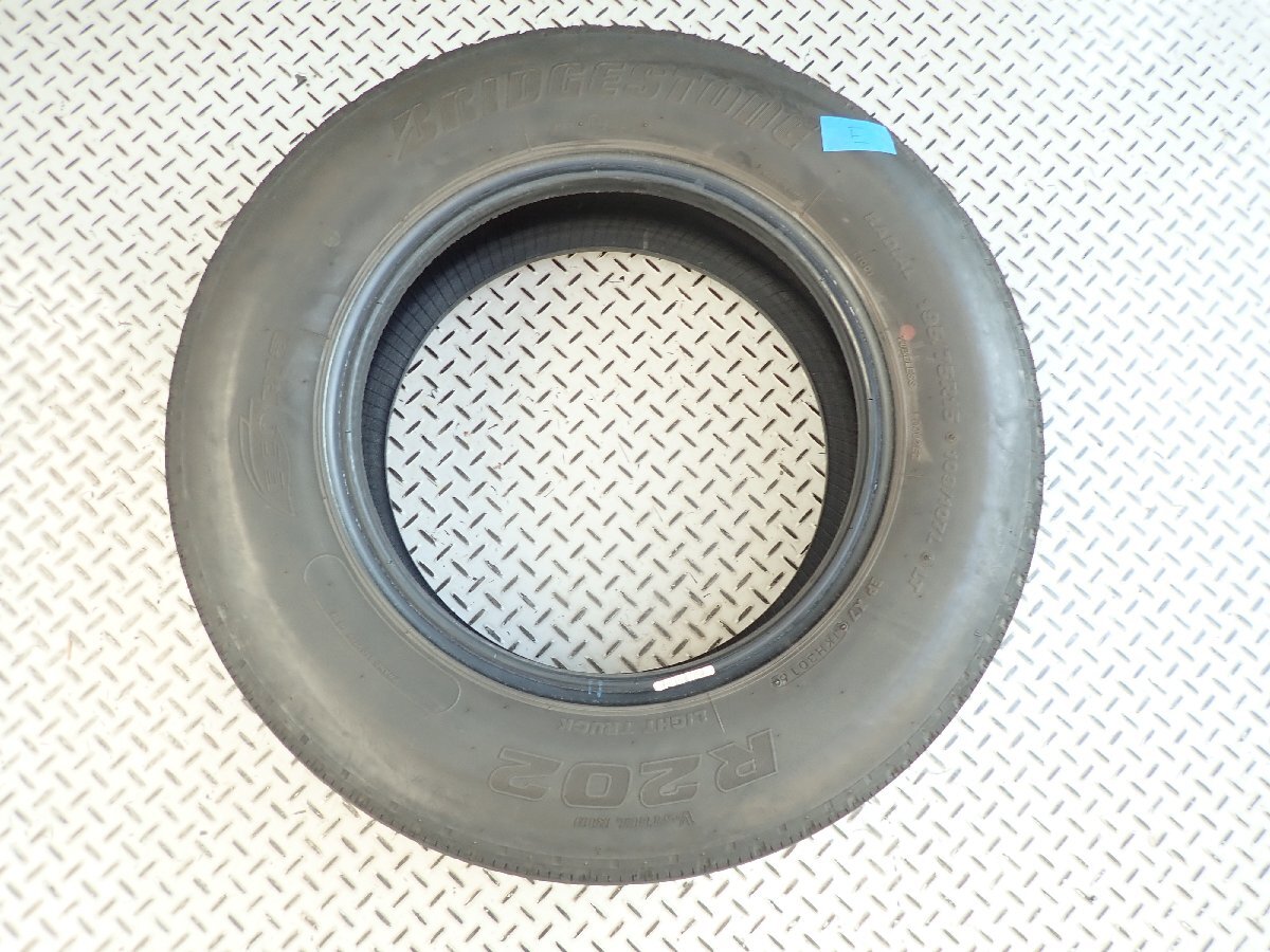 【ブリヂストン BRIDGESTONE ブリジストン】いすゞ エルフ タイヤ 195/75R15 109/107L LT R202 ECOPIA エコピア E拍卖