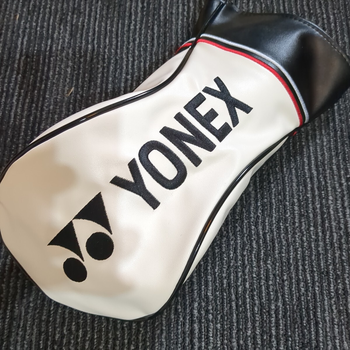 【状態良好】 ヨネックス イーゾーン ドライバー用 ヘッドカバー YONEX拍卖