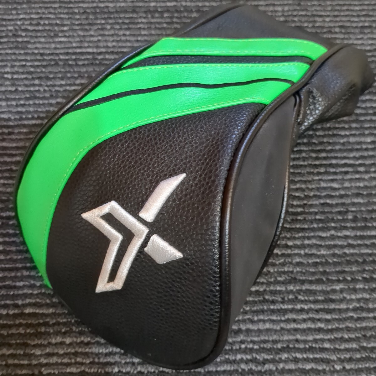 【多少汚れ】 ゼクシオ eks 2022 ドライバー ヘッドカバー拍卖