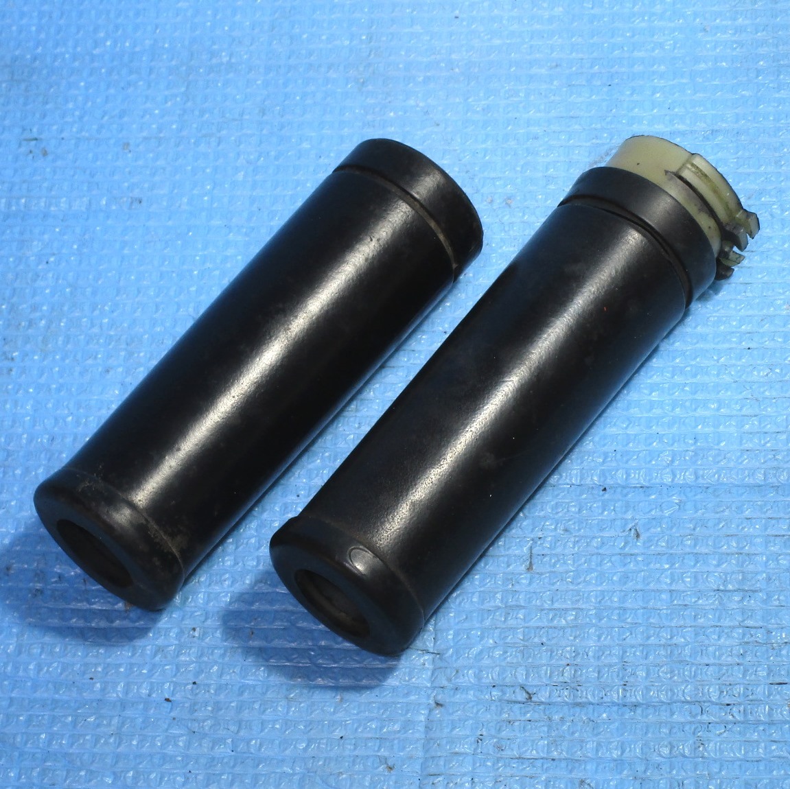 ショベル純正グリップ左右セット/純正スロットルスリーブ付FX,FLアイアンスポーツスターXL初期Evo FXST,FLST,FXD,FXR,XL1200,883,FLHT,FLT拍卖