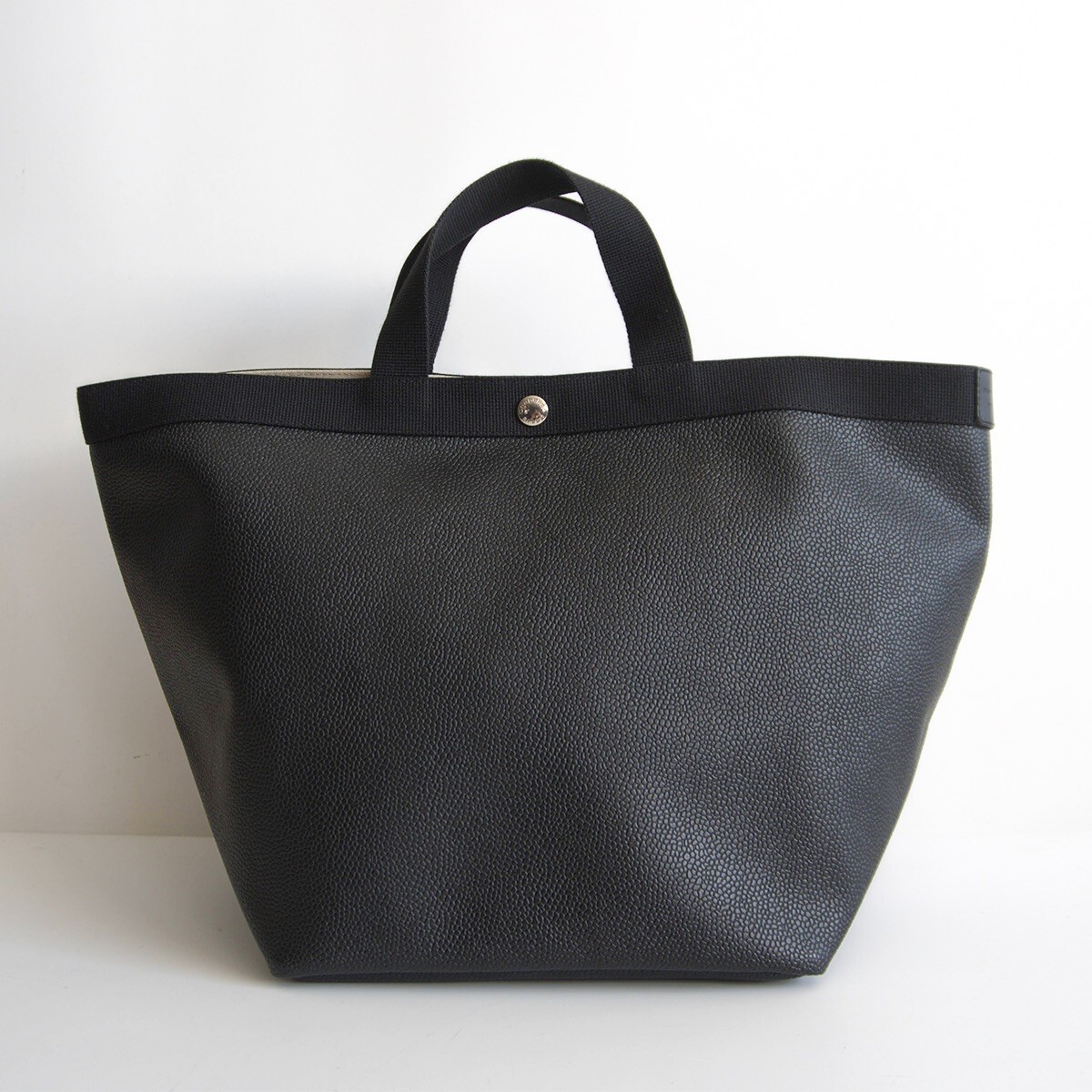 【美品】 Herve Chapelier【725GP/リュクス コーテッドキャンバス 舟形 トート バッグ】ノワール ブラック エルベシャプリエ 25110657拍卖