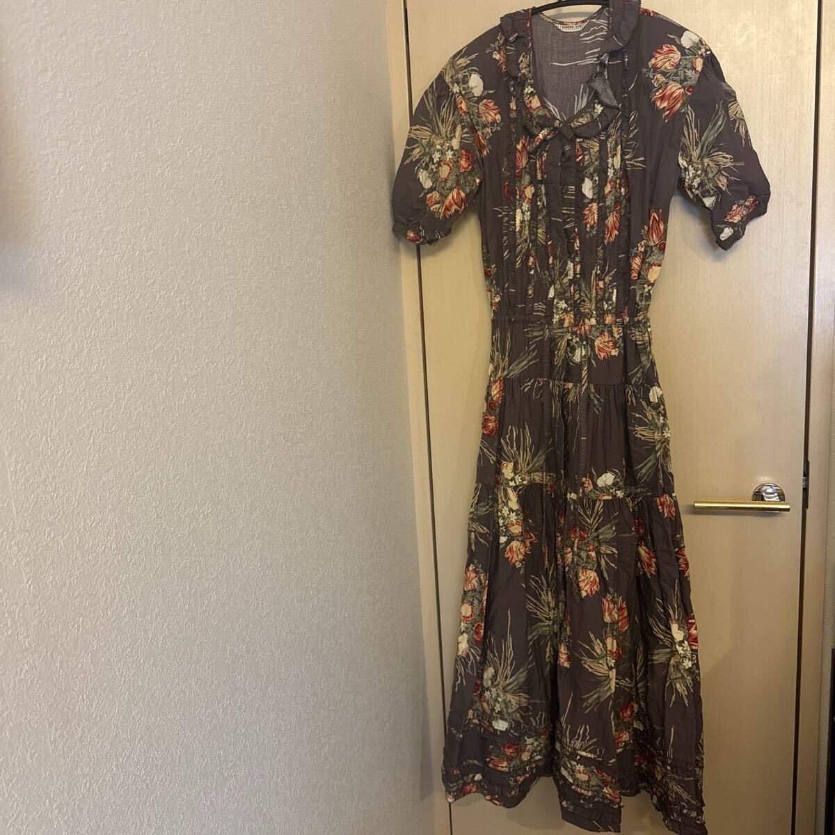 KANEKO ISAO ワンピース 巻きスカート付!ジャケット羽織り、これからのシーズンにもぴったりです!カネコイサオ ピンクハウス拍卖