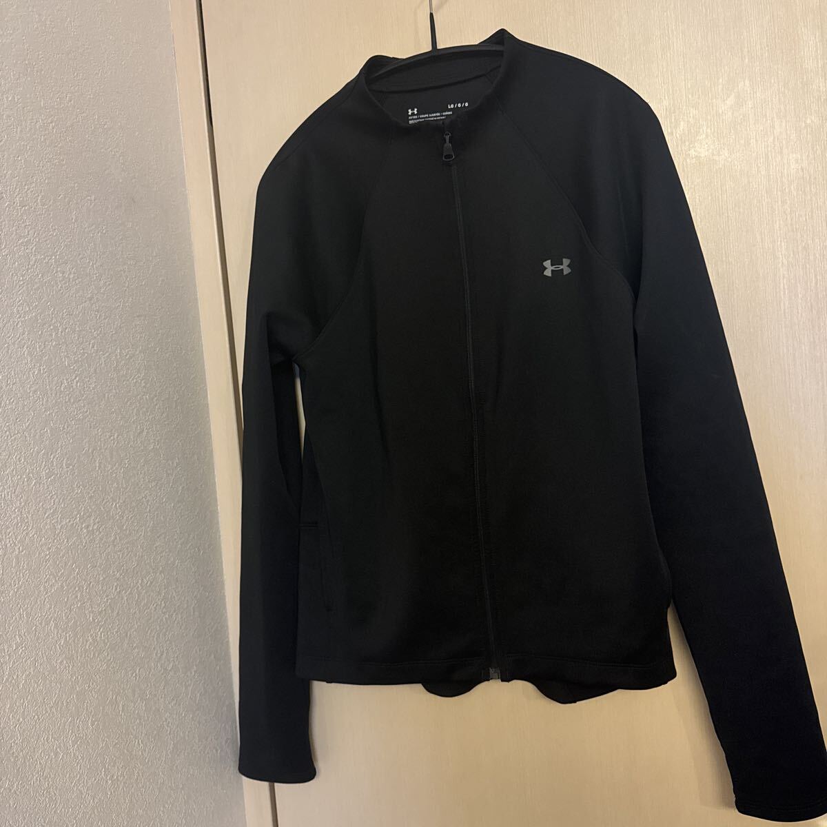 アンダーアーマー UNDER ARMOUR ブラック ジャケット LG レディース拍卖