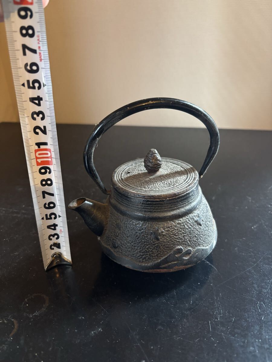 1円 鉄器 鉄瓶 急須 金属工芸 茶道具 茶器 昭和レトロ アンティーク ビンテージ インテリア 工芸品 雑貨 当時物 南部鉄器 南部鉄瓶拍卖