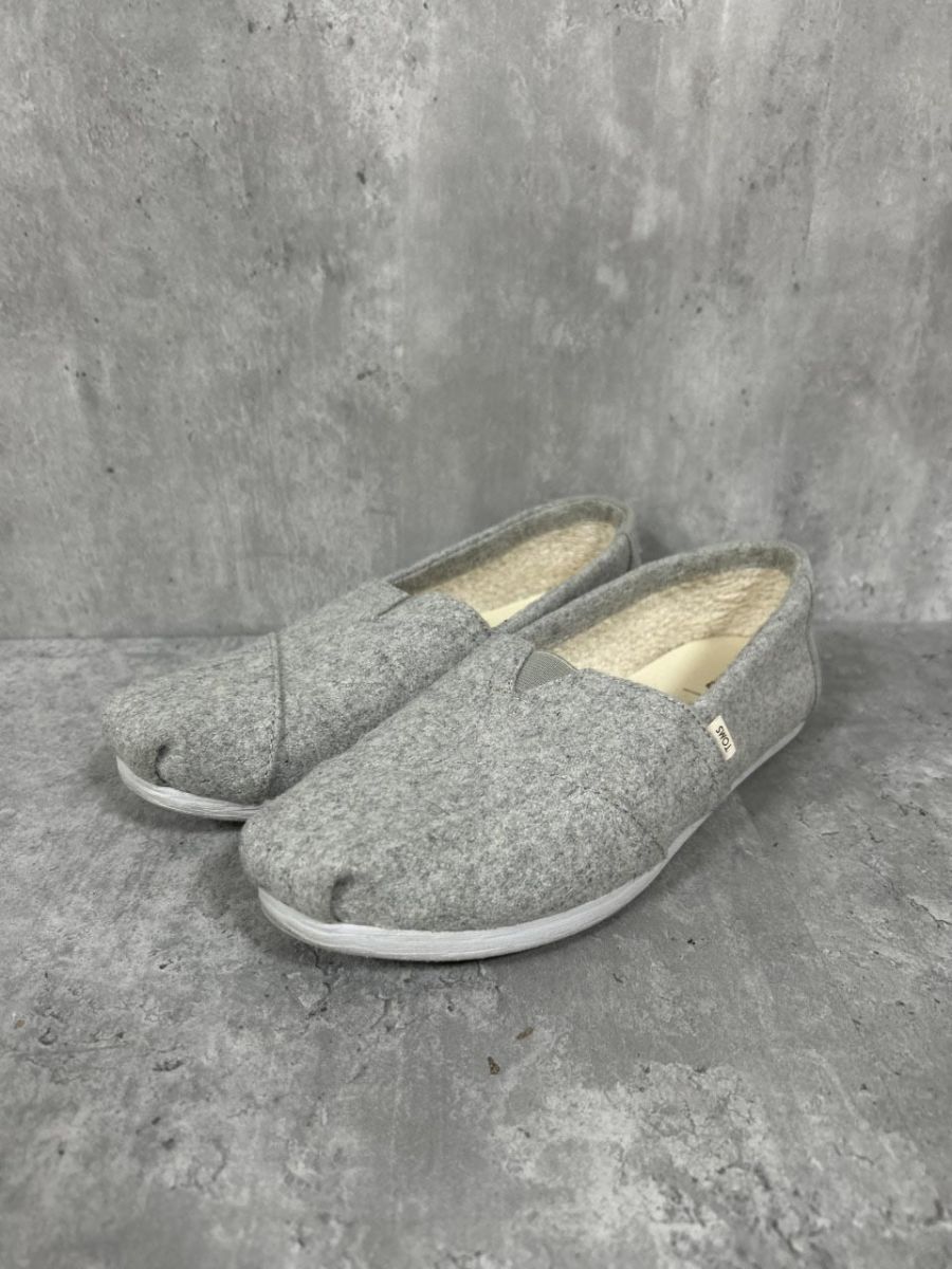 TOMS トムス スエード クラシック ウィメンズ スリッポン スニーカー size24.5/グレー ■■ レディース拍卖