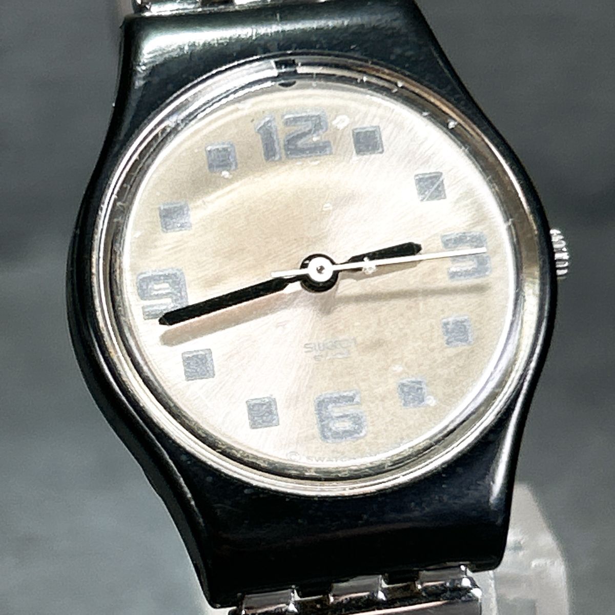 SWATCH スウォッチ CHESSBOARD ブレスレット AG2002 腕時計 クオーツ アナログ ホワイト文字盤 ブラック 新品電池交換済み 動作確認済み拍卖