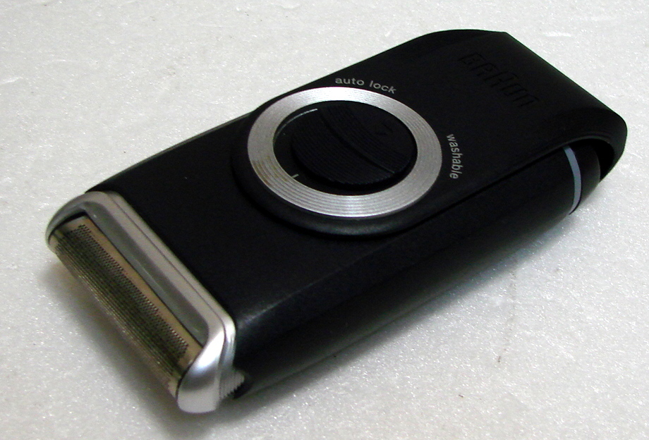 ブラウン モバイルシェーブ M-30 単三電池式 電気シェーバー 髭剃り拍卖