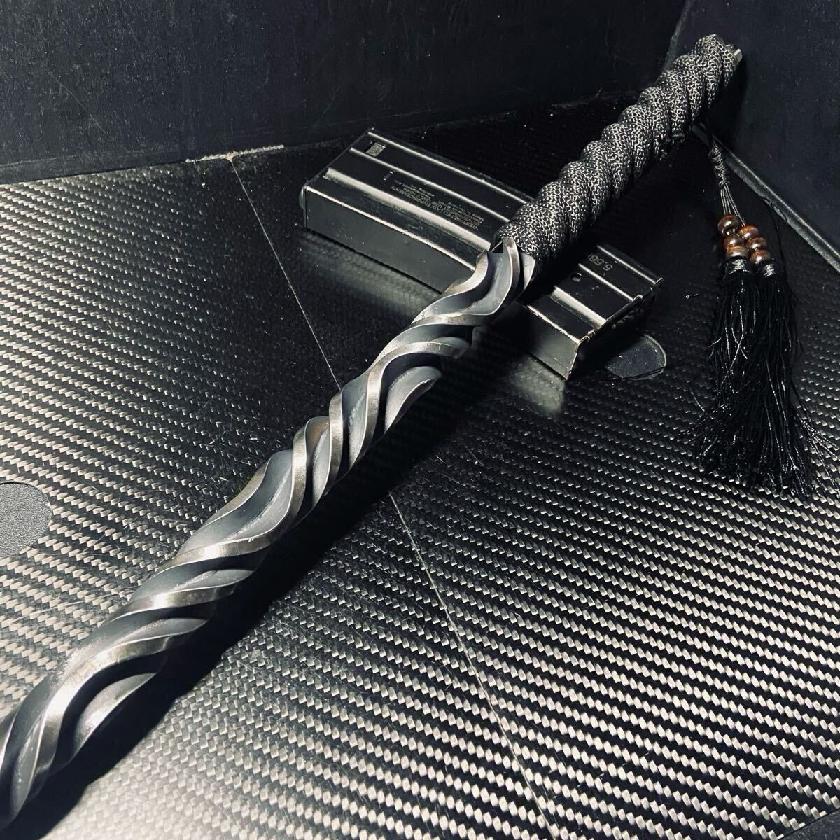 アウトドア 多機能 サバイバルツール 金剛杵 長60cm 970g 径22mm 鋼製 頑丈装備 野外登山拍卖