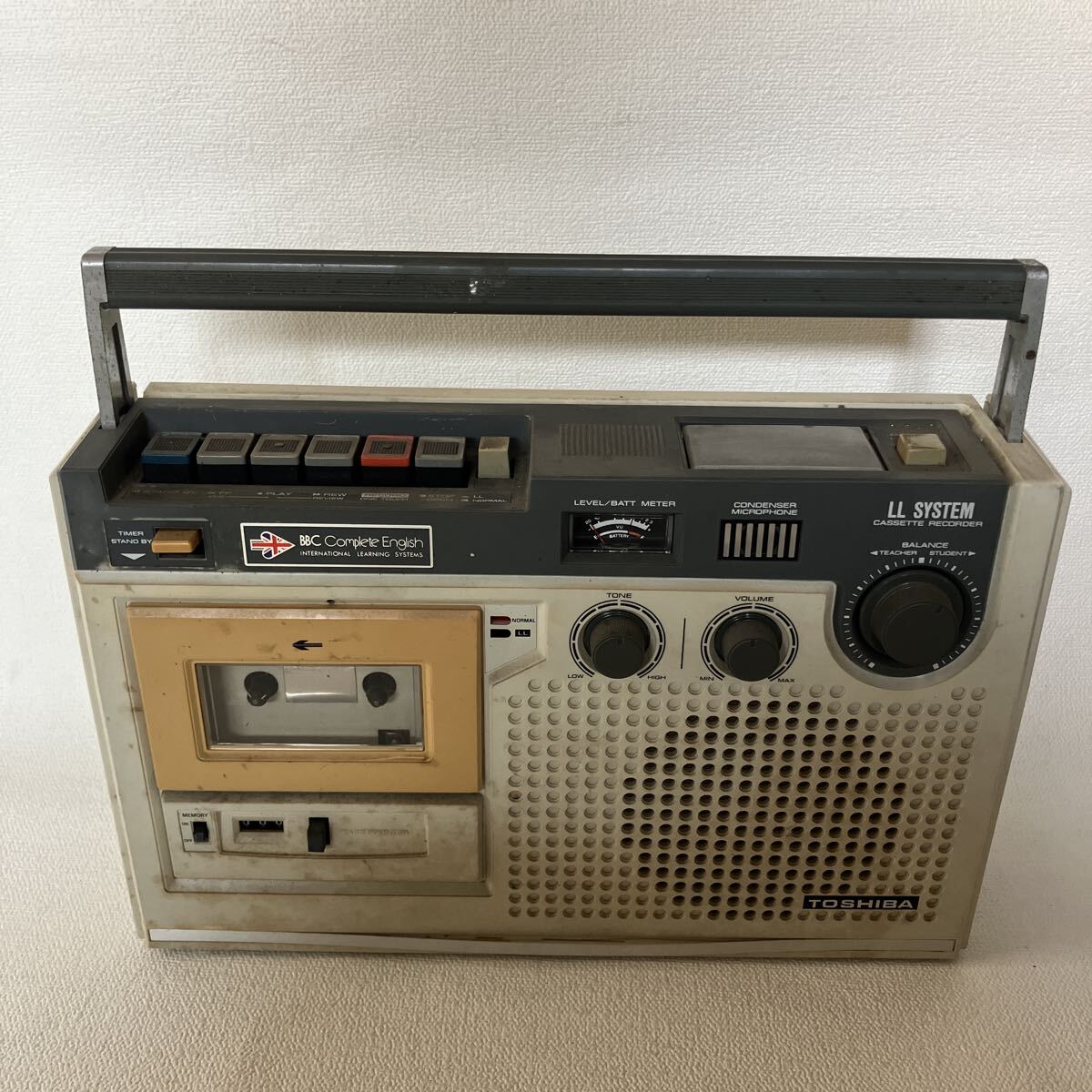 c127 80 昭和レトロ 東芝 TOSHIBA カセットレコーダー KT-284L 日本製 懐かし デザイン コレクション 動作未確認 かなり汚れ有り 拍卖