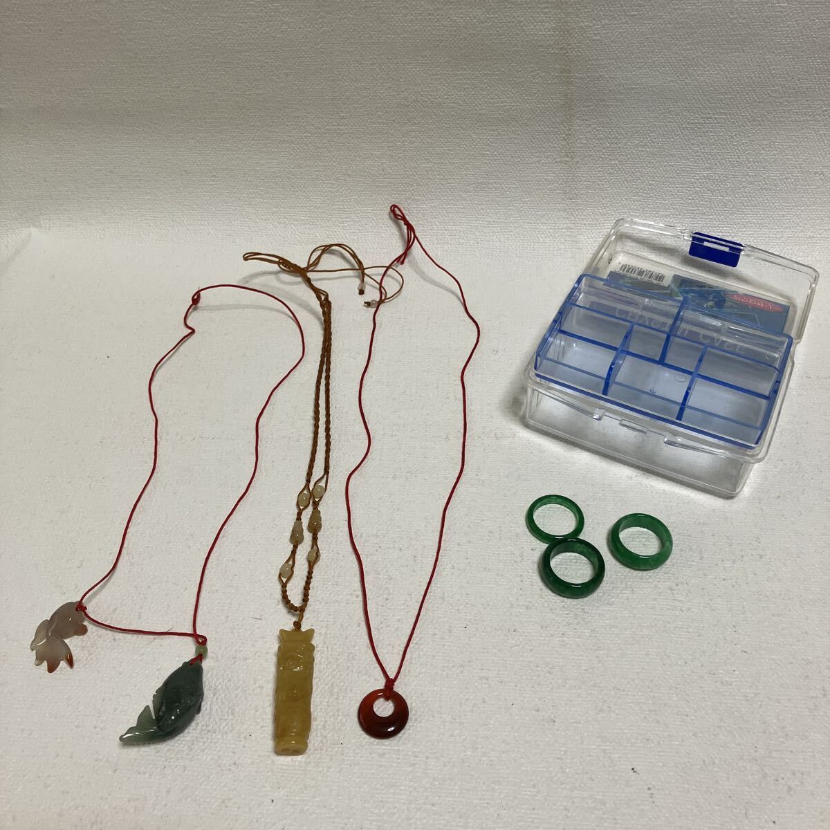 c157 60 昭和レトロ アクセサリー ネックレス 指輪 天然石? 詳細不明 ハンドメイド モチーフ ペンダント リング まとめて ケース拍卖