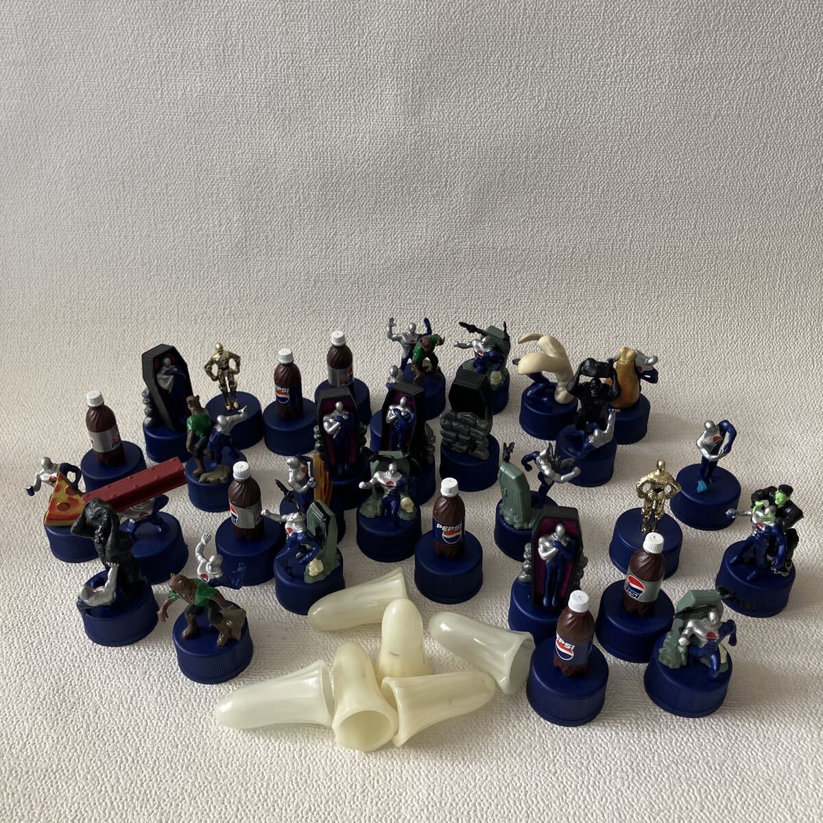 c171 60 PEPSI ペプシ ボトルキャップ ペプシマン C-3PO ドリンク型 ミニフィギュア まとめて 大量セット コレクション 収集 おもちゃ拍卖