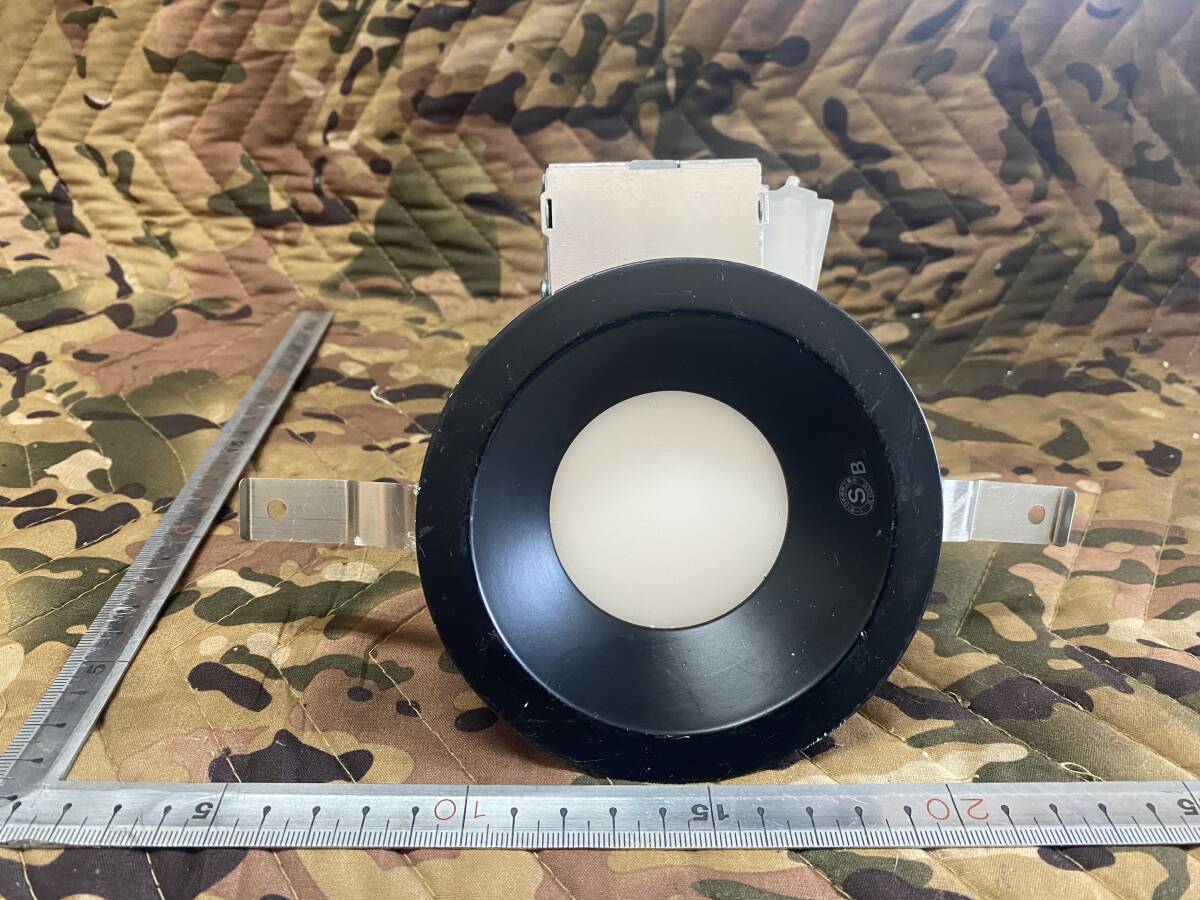 J7237 KOIZUMI コイズミ ダウンライト 24年製 AD7301B27 中古品拍卖