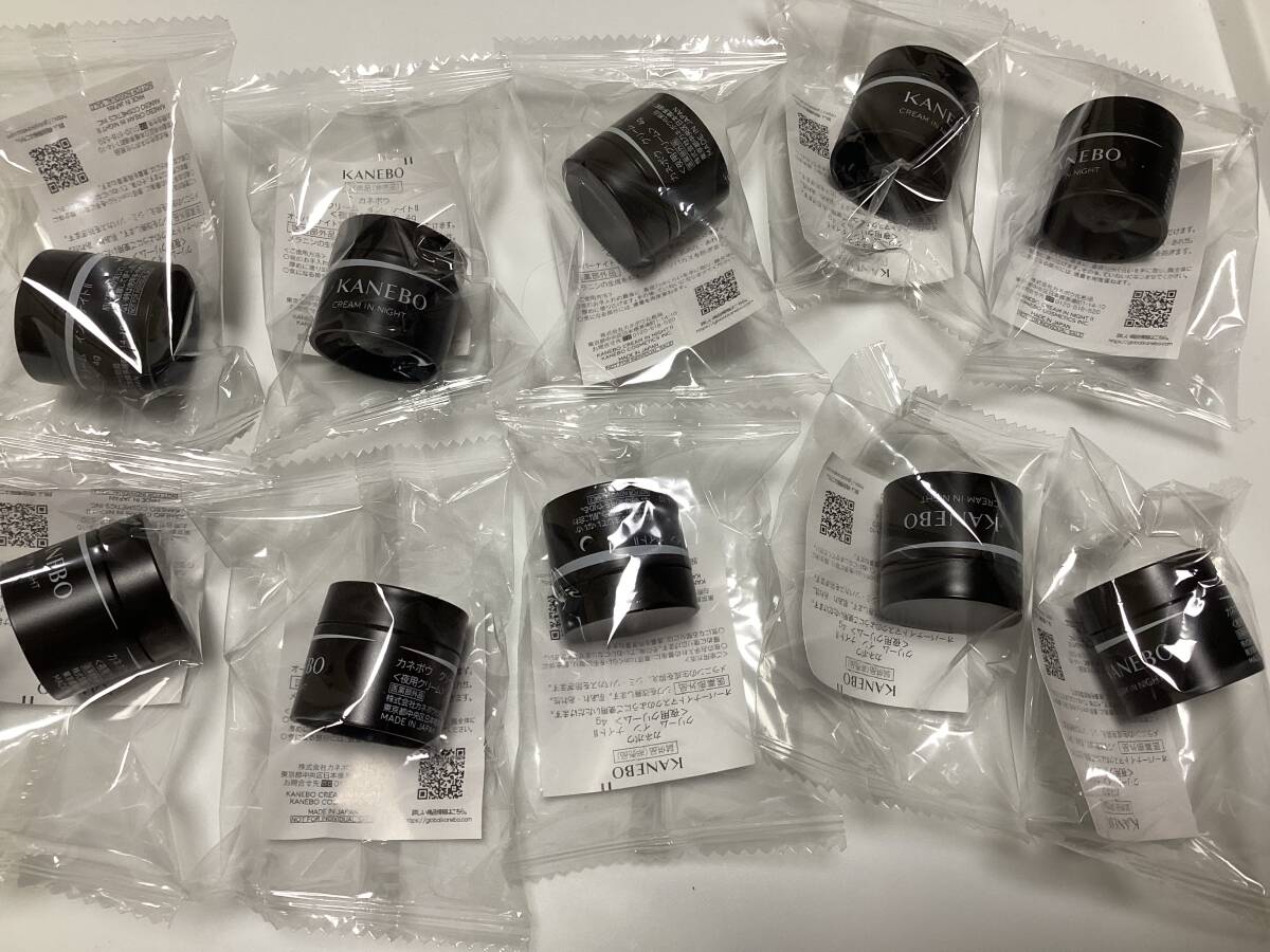 新品未開封 VOCE 2025年 10月号 KANEBO カネボウ クリーム イン ナイトII 4g×10個=40g 11,000円分拍卖