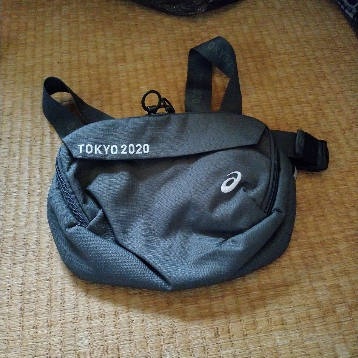 オリンピック東京2020 アシックス ウエストバッグ拍卖