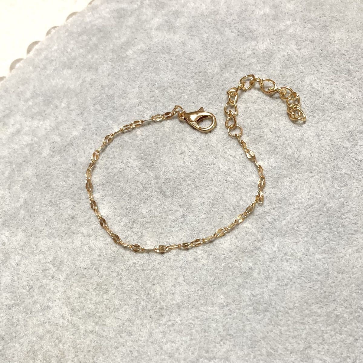 ゴールドカラーペタルチェーン平あずきチェーンシンプルブレスレット拍卖