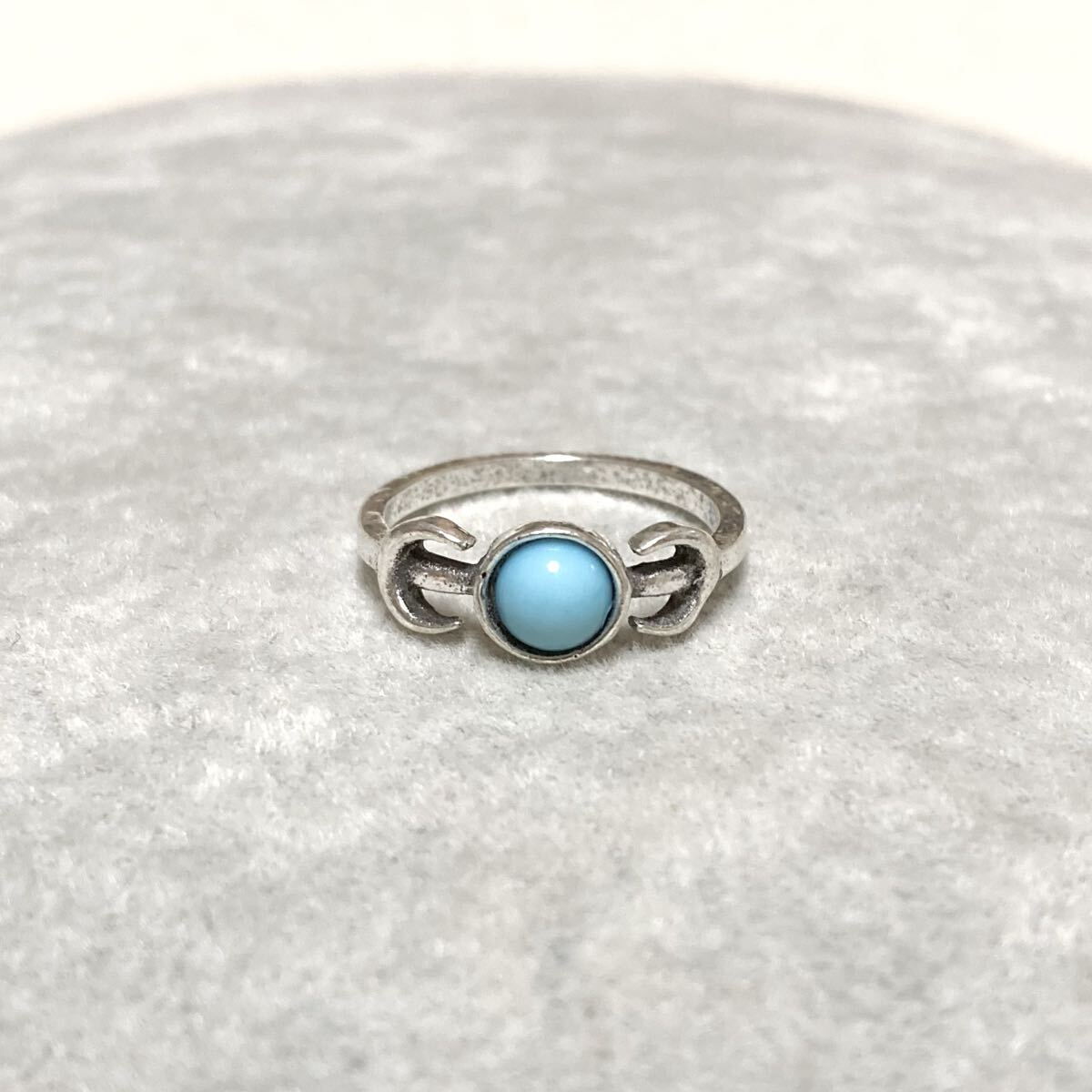 シルバーカラービンテージ調加工ラウンドブルーチャームフォークデザインエスニックリング青水色指輪アンティーク風拍卖