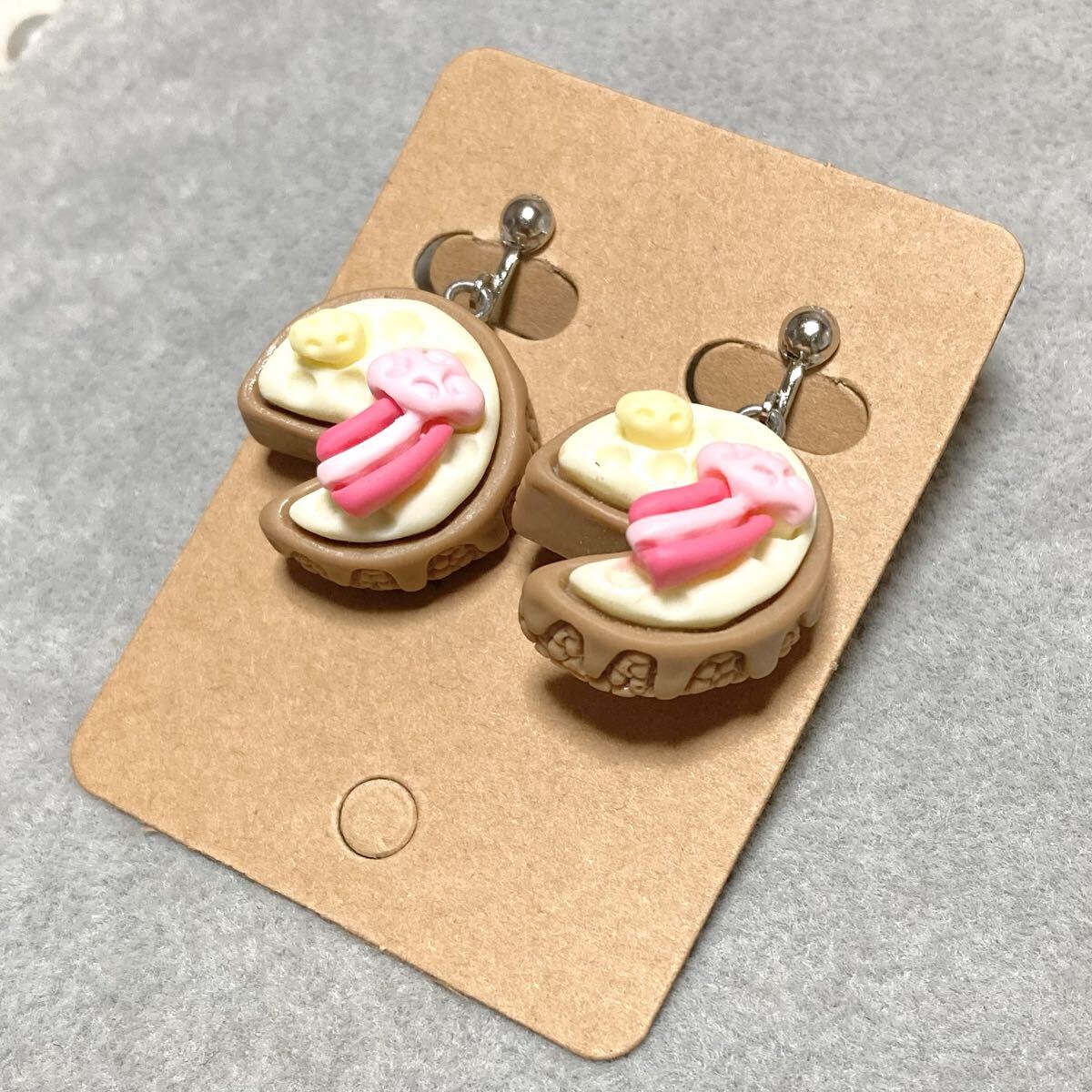 ケーキスイーツお菓子チャームネジバネ式イヤリング拍卖