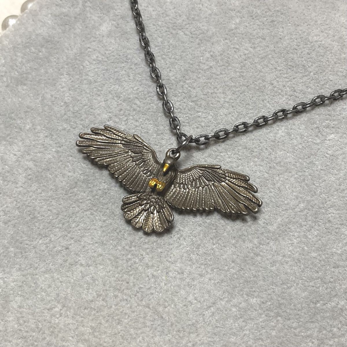 ガンブラックシルバーカラーチェーンアンティーク調イーグル鷲鳥チャームネックレス拍卖