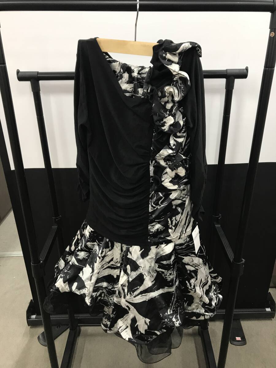 ダンス衣装 上下セット ブラック系 社交ダンス衣装 現状品 中古品 ドレス拍卖