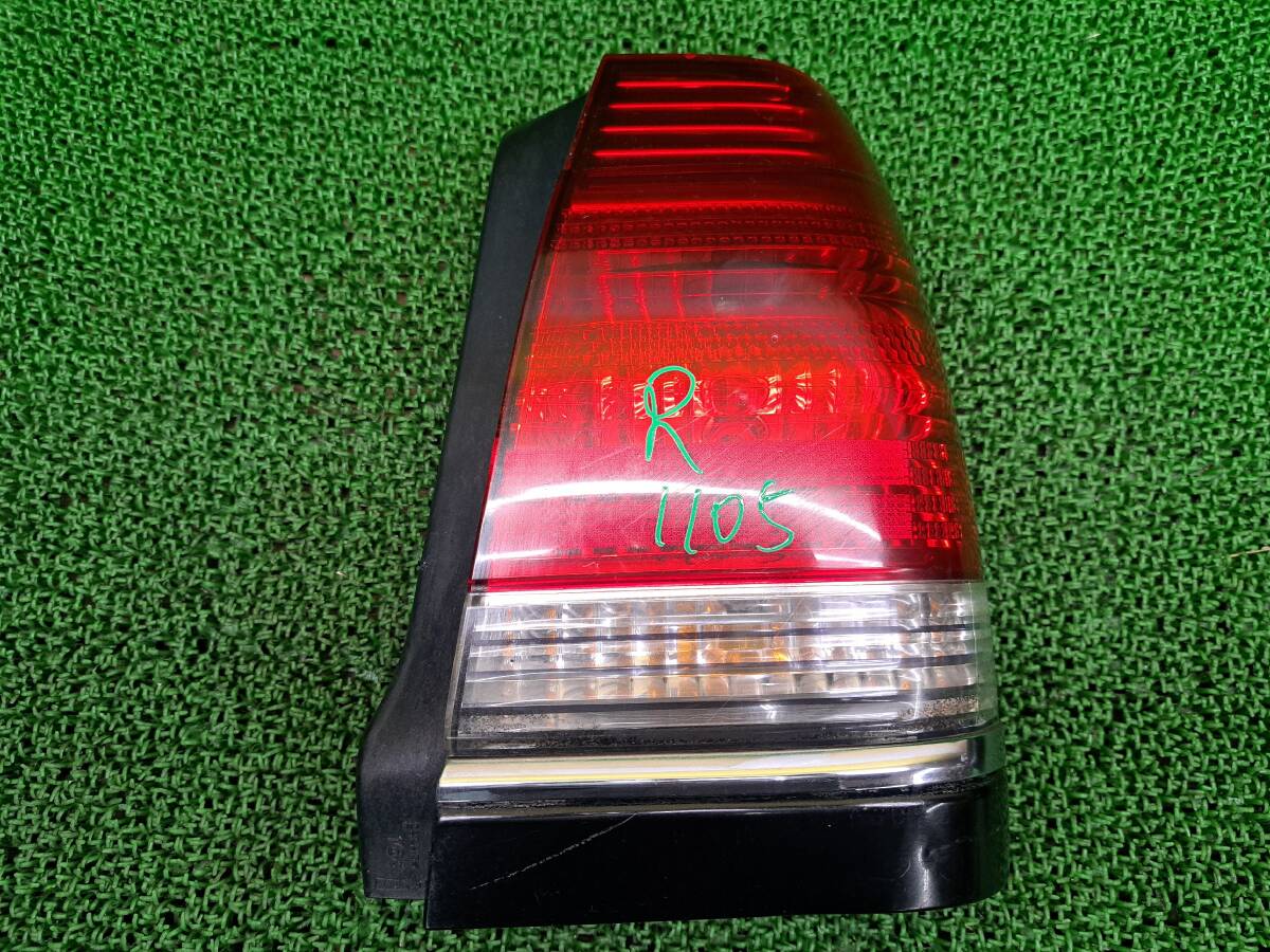 1105 トヨタ クラウン コンフォート YXS10 テールランプ 右 テールライト 右側 レンズ RH TSS10拍卖