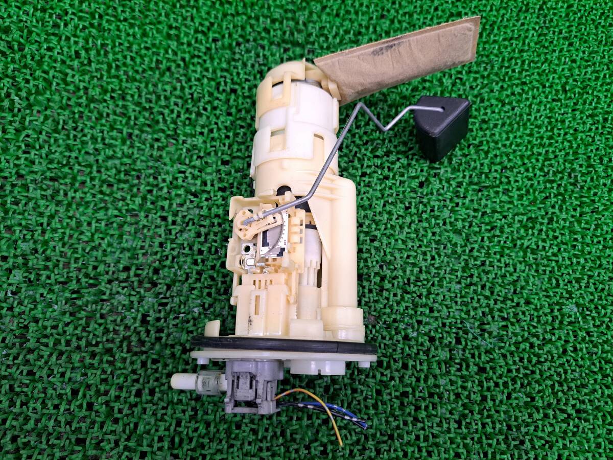 スバル ステラ RN1 R2 RC1 純正 フューエルポンプ 燃料ポンプ ガソリンポンプ 42021KG000拍卖