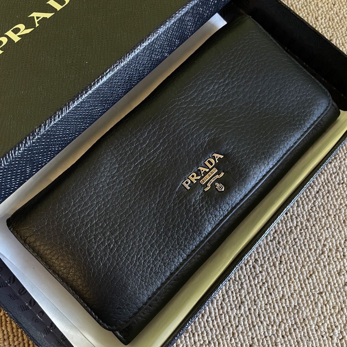 一円 美品 PRADA プラダ 長財布 ブラック ウォレット 財布 ロングウォレット レザー 男女 バイカラー拍卖