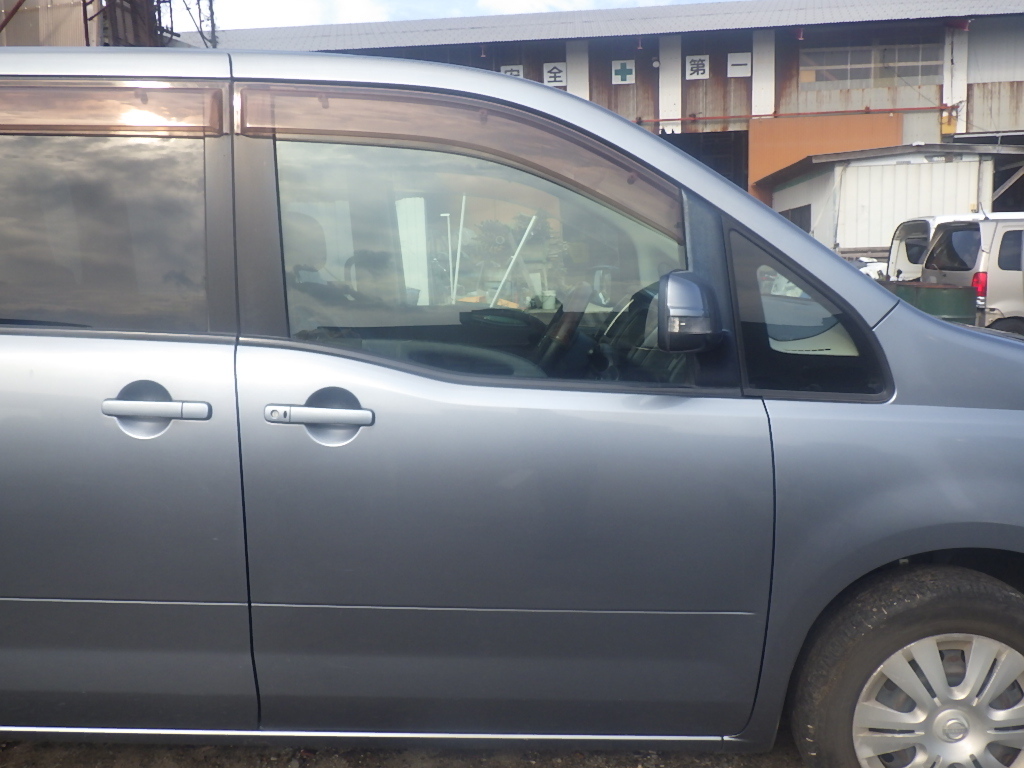 セレナ C25 右 フロントドア KAK拍卖