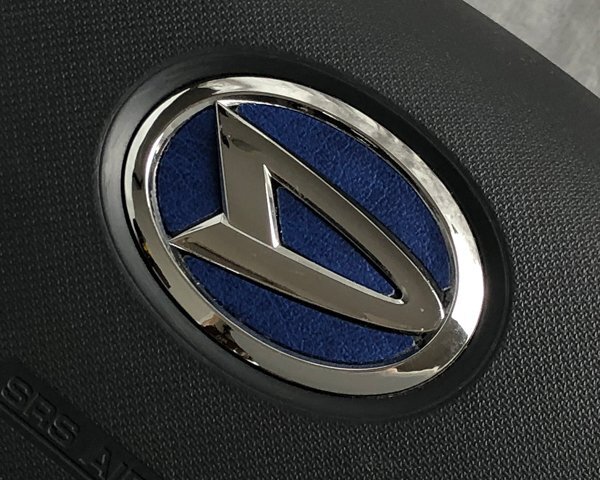 ダイハツ ステアリング エンブレムシート レザー調 ダークブルー 革調 簡単取付け ハンドル ZEROWIN DAIHATSU ドレスアップ 送料無料拍卖