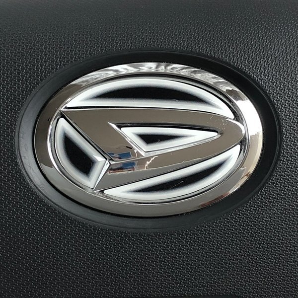 ダイハツ ミライース LA300S.310S ステアリング エンブレムシート ヒートホワイト ハンドル用 SDH-D01 樹脂盛立体3D加工拍卖