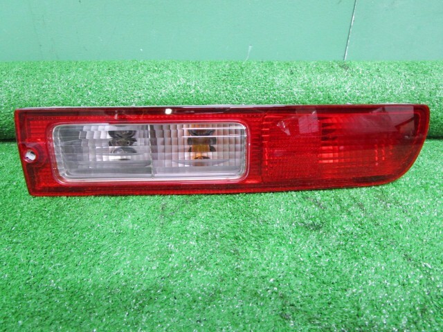 ハイゼット EBD-S331V 右テールランプ カーゴ クルーズ 81550-B5020【岐阜発】拍卖