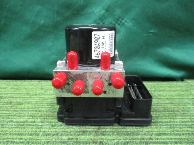 デリカD5 LDA-CV1W ABSアクチュエーター D プレミアム 4WD 8人 4670A908【岐阜発】拍卖