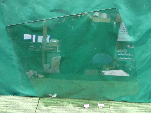 N-BOX DBA-JF1 右Fドアガラス G 73300-TY0-900【岐阜発】拍卖