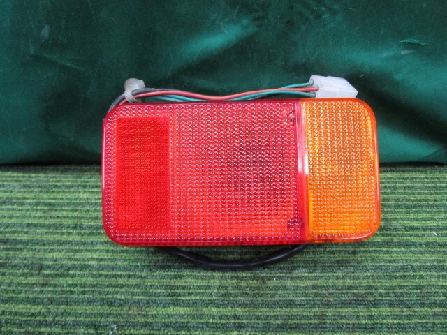 キャリィ LE-DA63T 右テールランプ KCエアコンパワステ愛知県限定 35603-67H01【岐阜発】拍卖