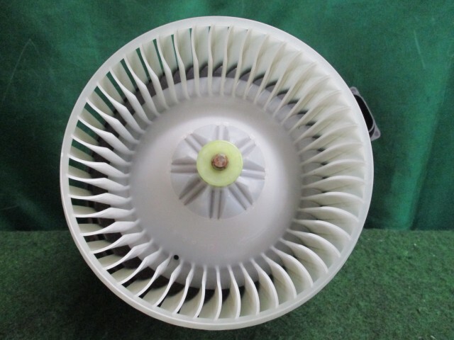 フィット DAA-GP1 ヒーターブロアモーター ハイブリッド 79310-TF0-003【岐阜発】拍卖