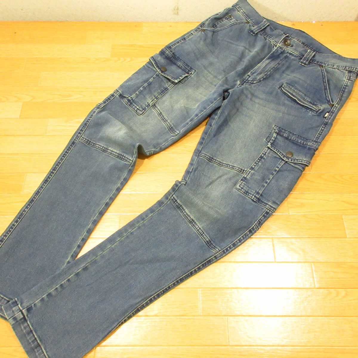 ◎使用少々!TORAICHI 寅壱 トライチ デニム カーゴパンツ ヴィンテージ加工 ストレッチ ワーク 仕事着 通年 メンズ インディゴ L◆PA4472拍卖