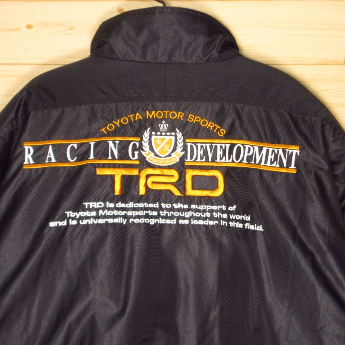 ◎希少!TRD TOYOTA MOTOR SPORTS トヨタ 中綿 ブルゾン レーシングジャケット 刺繍 メカニック ユニフォーム メンズ 黒 Lサイズ◆AA5062拍卖