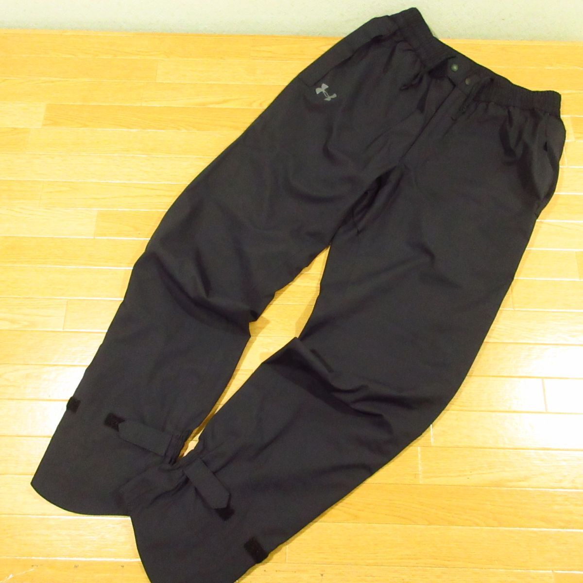 ◎極美品!UNDER ARMOUR アンダーアーマー ゴルフ レインウェア パンツ 雨具 撥水 防水 裏メッシュ 秋冬 メンズ 黒 Sサイズ◆PA4504拍卖