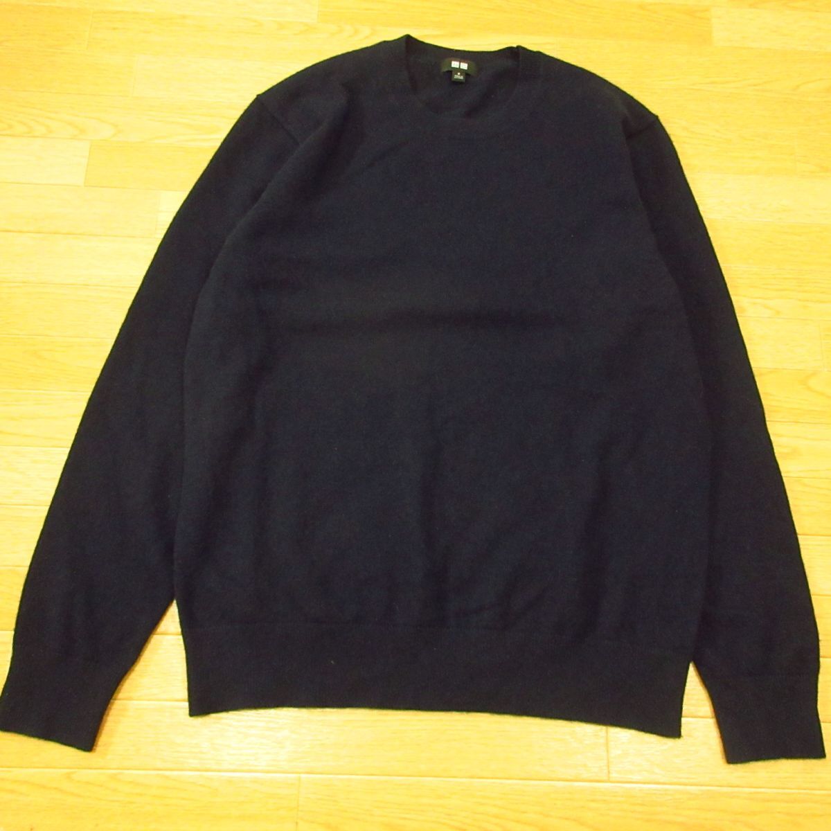 ◎使用少なめ! UNIQLO ユニクロ カシミヤ100 長袖 ニット セーター 秋冬 メンズ 紺色 Mサイズ◆AA5197拍卖