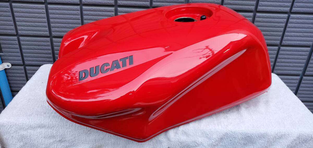 DUCATI 748 916 996 998 純正 フューエルタンク ガソリンタンク レッド 赤 748 916 996 998 916SPS 996SPS 996R 998R拍卖